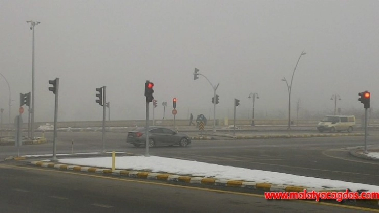 Malatya'da yoğun sis etkili oldu