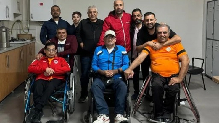 Malatya Derebeylerinden Anlamlı Ziyaret..