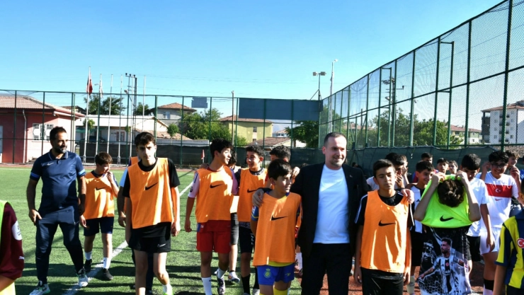 Malatya'nın Umudu Sahada: Yeşilyurt Spor Seçmelerine Yoğun İlgi