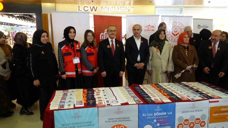 Kadına yönelik şiddetle mücadele günü etkinliği