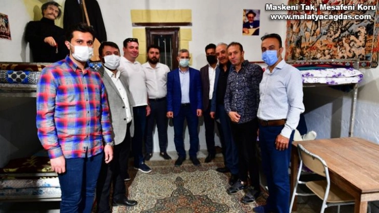 Sanatçılar tarihi Yeşilyurt konaklarını gezdi