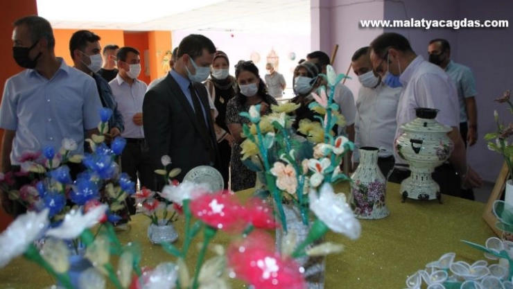 Malazgirt ADEM'den yılsonu sergisi