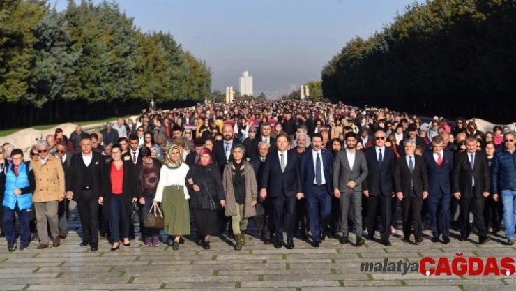 Maltepe Belediyesinden Anıtkabir'e ziyaret