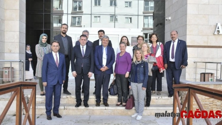 Mamak'a akademik çıkarma