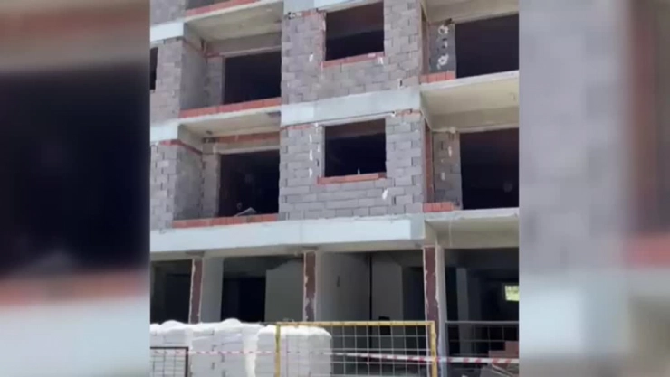 Manisa'da inşaattan düşen işçi hayatını kaybetti