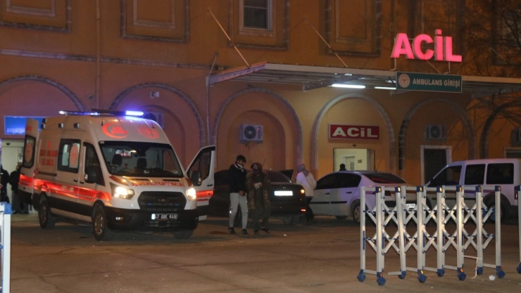 Mardin'de iki otomobil çarpıştı: 5 yaralı