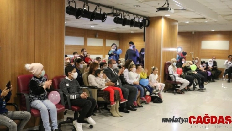 Masal Gezginleri yüzleri güldürüyor