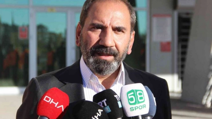 Mecnun Otyakmaz: '3 maçtır berabere kalıyorsak sorun vardır'