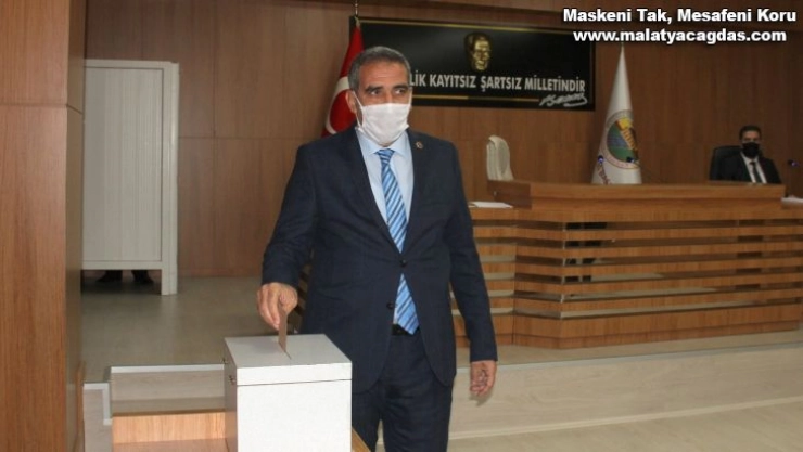 Mehmet Can Erdoğan yeniden başkanlığa seçildi