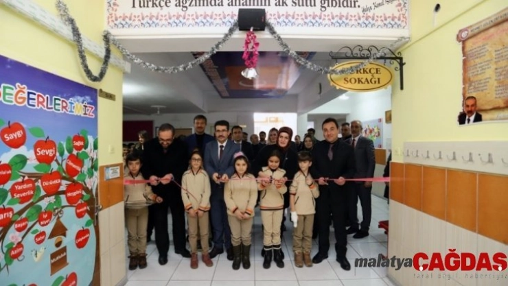 Mehmet Gülen Ortaokulu öğrencileri için Z kütüphane