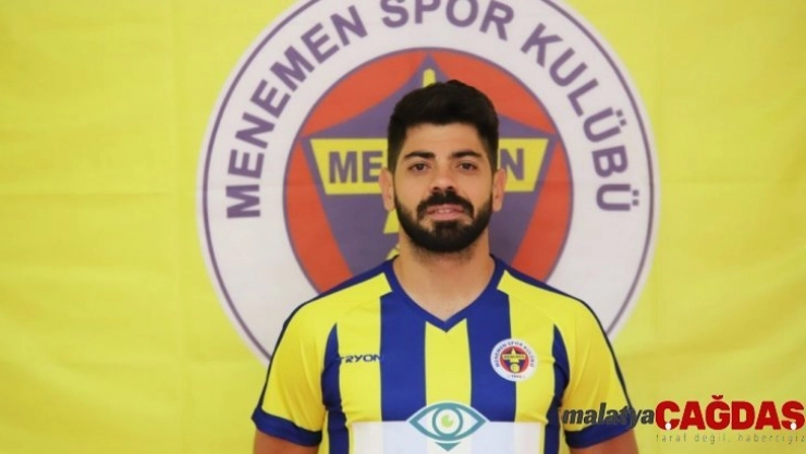 Menemenspor, 2 futbolcuyla yollarını ayırdı