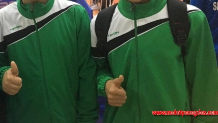 Mercan'lı öğrenciler teniste yarı finale çıktılar