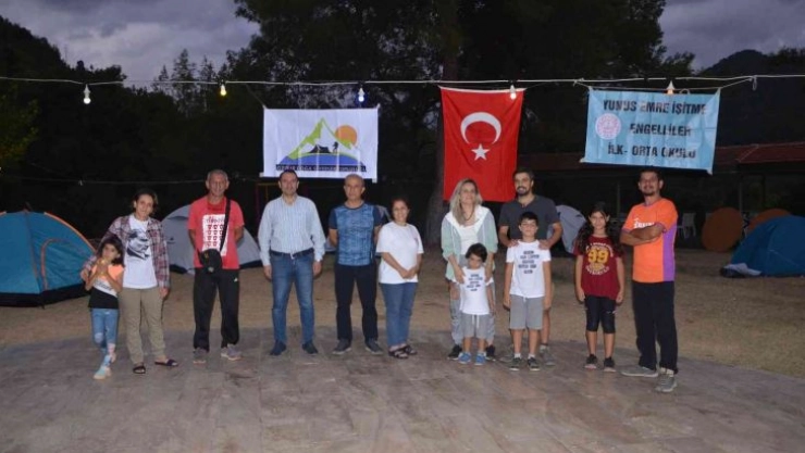 Mersinli doğa tutkunları Kozan'da kamp yaptı