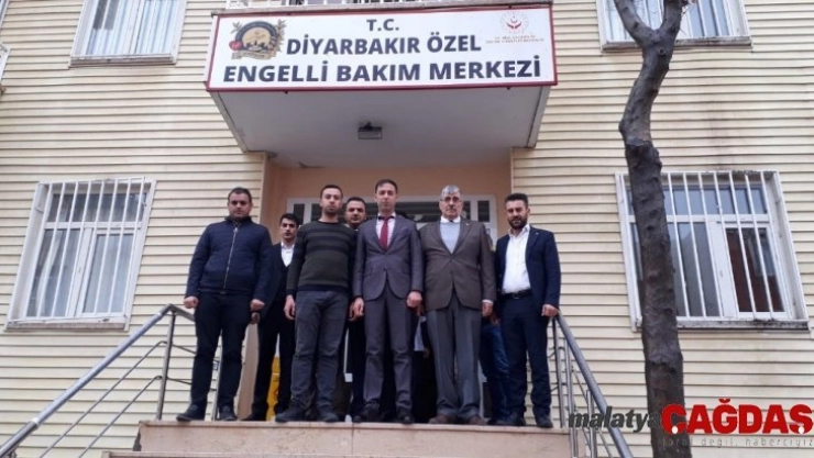 MHP'den bakımevindeki yaşlılara ziyaret