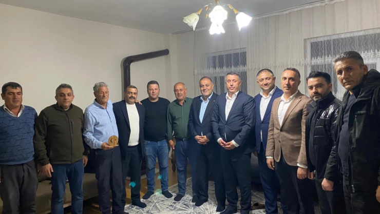 MHP'den Yeşilyurt ve Battalgazi'de Ev Ziyaretleri: ''Komşuluk Bizi Bir Arada Tutuyor''