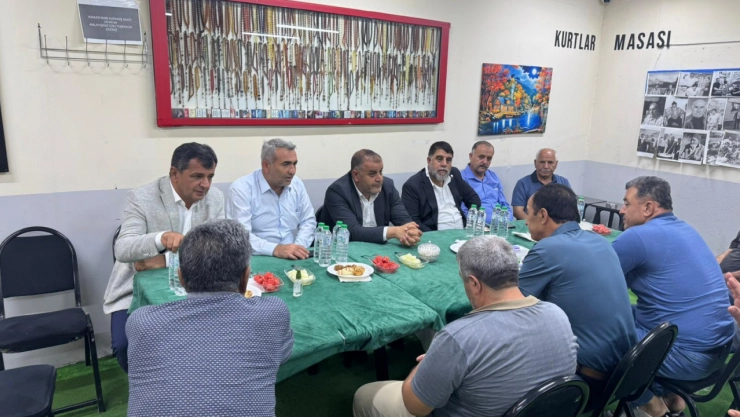 MHP'li Heyetten Kuyulu Mahallesi'ne Ziyaret