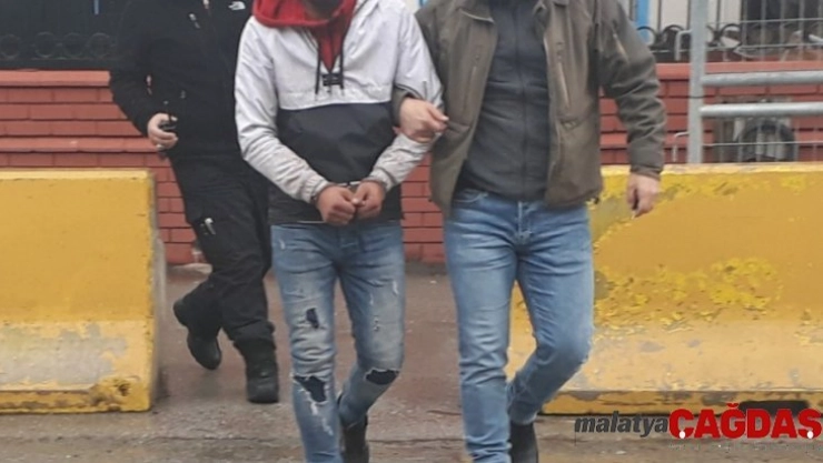 Millet Bahçesi inşaatından 18 bin liralık kablo çalan 2 kişi yaralandı