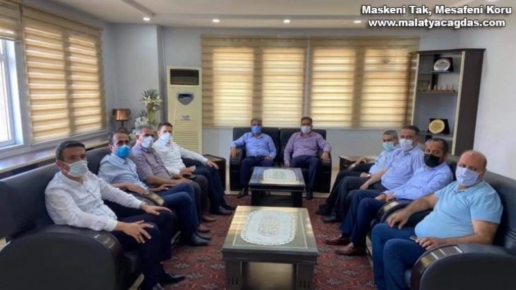 Milletvekili Fırat esnafla bir araya geldi