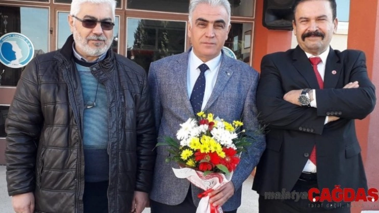 Milli eğitim müdürlüğü görevine çiçeklerle uğurlandı
