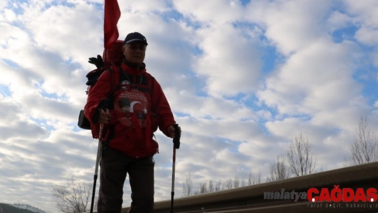 Milli mücadele yolunu yaya yürüyor