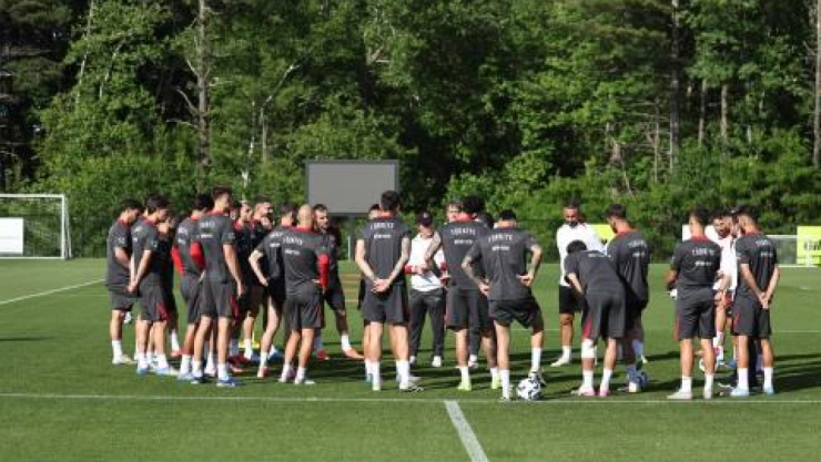 Milliler, Amerika Kampına Boston'da Start Verdi