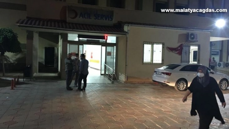 Minibüsünün altında kalan çocuk öldü