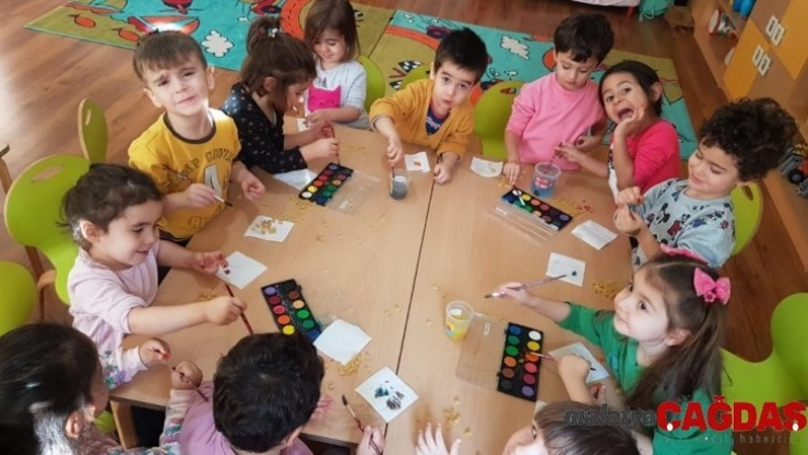 Minikler Oyunpazarında hayata hazırlanıyor