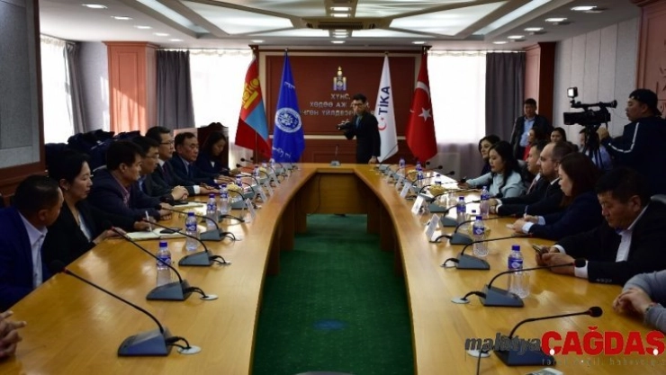 Moğolistan'da veteriner hekimlere TİKA desteği