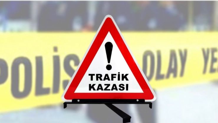 Motosiklet Kazası: 2 Kişi Yaraland