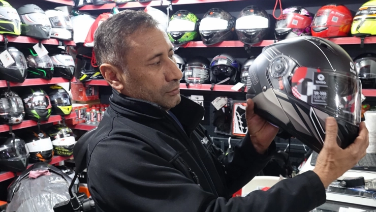 Motosiklet sürüşünde kask takmanın önemi nedir?