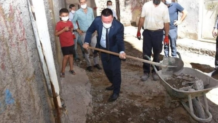 Muhtarlardan Bağlar Belediyesine övgü ve destek