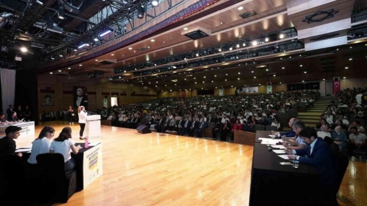 Münazara yarışmasında kazananlar belli oldu