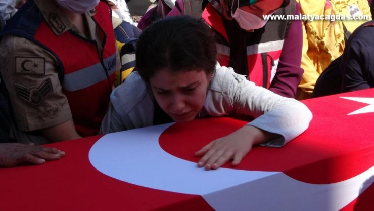 Muşlu şehit Uzman Çavuş Ümit Solak son yolculuğuna uğurlandı