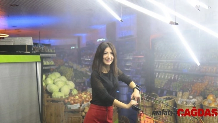 Müzik, yemek ve sanat dolu Food Night Out Gecesi gerçekleşti