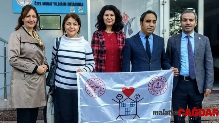 My Kolej'in tüm eğitim kurumları 'Beyaz Bayrak' almaya hak kazandı