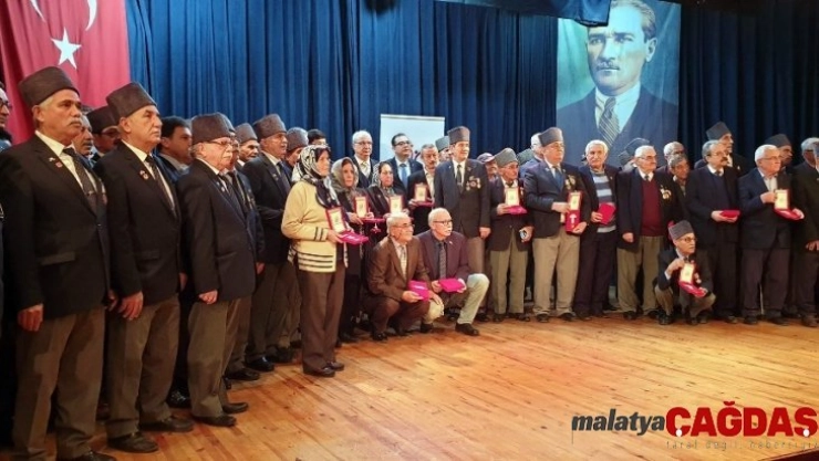 Nazilli'de 46 Kıbrıs gazisi madalyalarına kavuştu