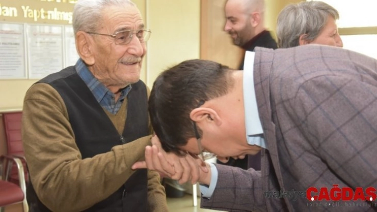 Nazilli'de asırlık çınarlar yeni yıla protokolle girdi