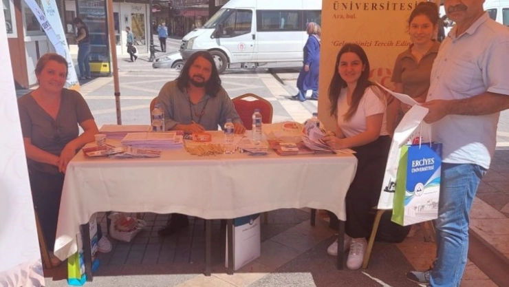 NEVÜ, Malatya Üniversite Tanıtım ve Tercih Fuarı'nda