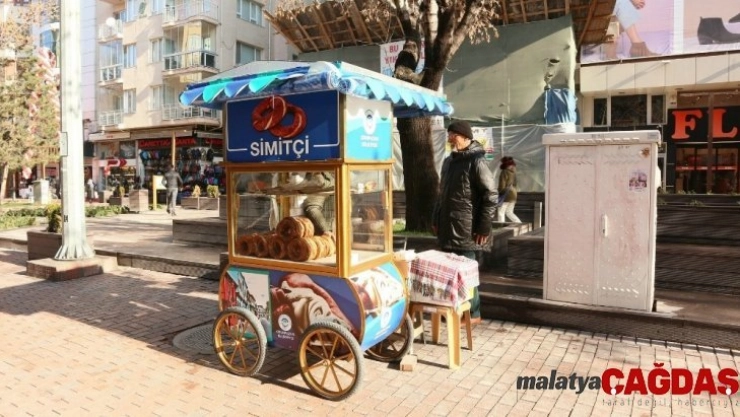 Odunpazarı'nda milli piyango ve simit satış stantları yenileniyor