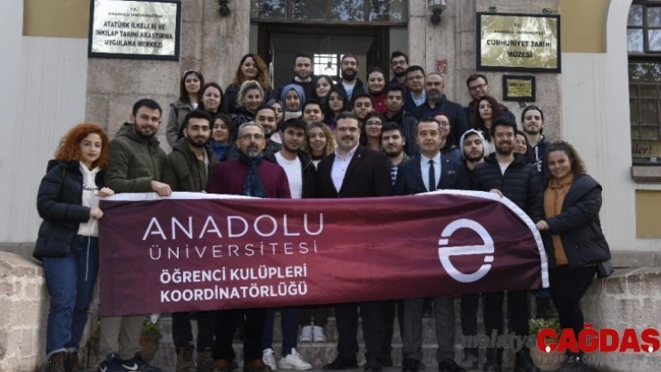 Öğrenci kulüpleri Cumhuriyet Tarihi Müzesini ziyaret etti