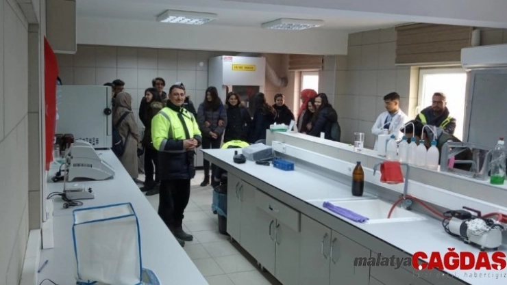 Öğrencilerden katı atık ve su arıtma tesisine ziyaret