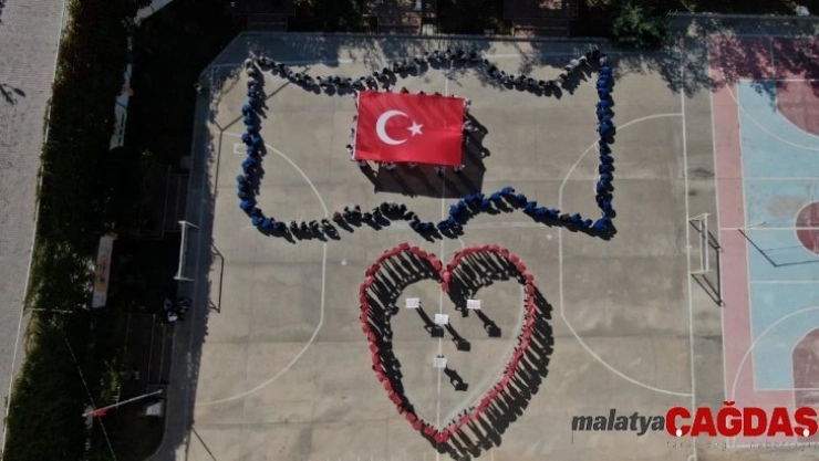 Öğrencilerden, Mehmetçik'e anlamlı mesaj