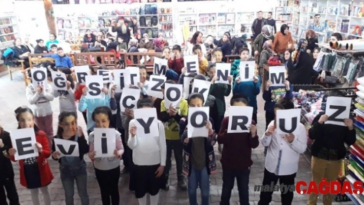 Öğrencilerden öğretmenlerini duygulandıran sürpriz