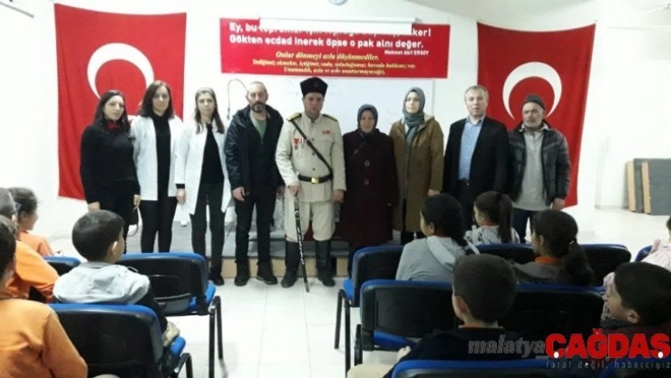 Öğrencilere milli şuur anlatıldı