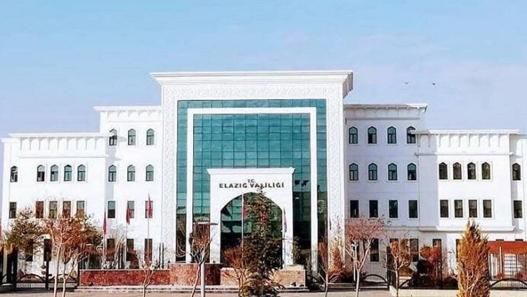 Otobüs Saldırısı İddiasına Yalanlama: Vali Hatipoğlu'ndan Açıklama