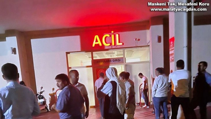 Otomobil devrildi: 1 ölü, 2 yaralı