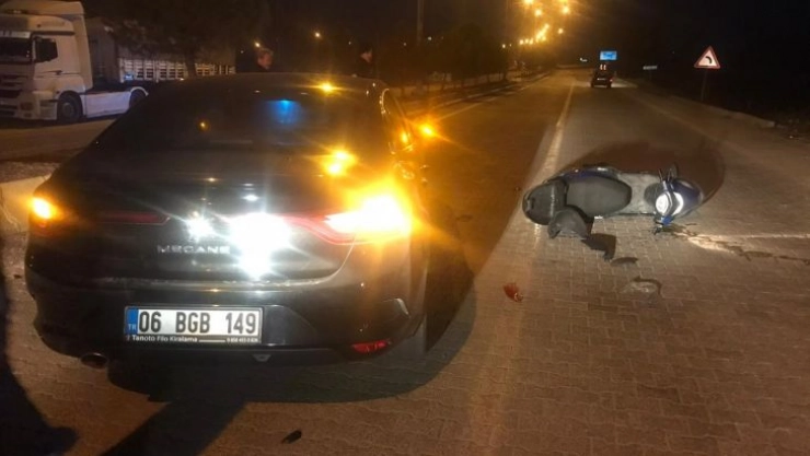 Otomobil ile motosiklet çarpıştı: 1 yaralı