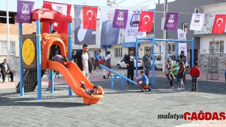 Ovaeymirli çocukların park keyfi