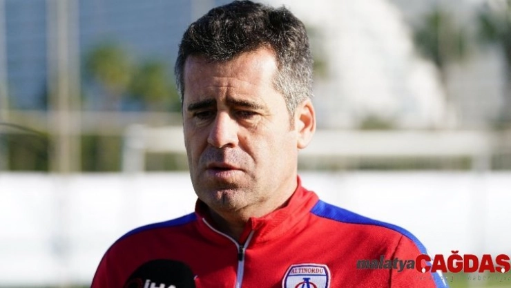 Hüseyin Eroğlu: 'Ravil Tagir'i Avrupa'dan izleyen birçok kulüp var'