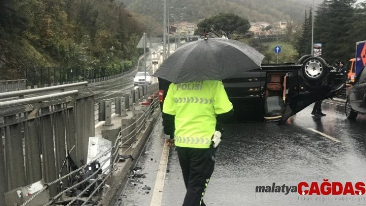(Özel) Lüks minibüs takla attı, aracın sahibi şoföre kızdı